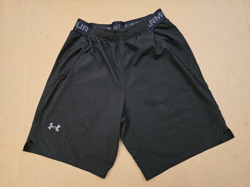 Under Armour Mens 8 Inch Shorts Black Running Training Small
